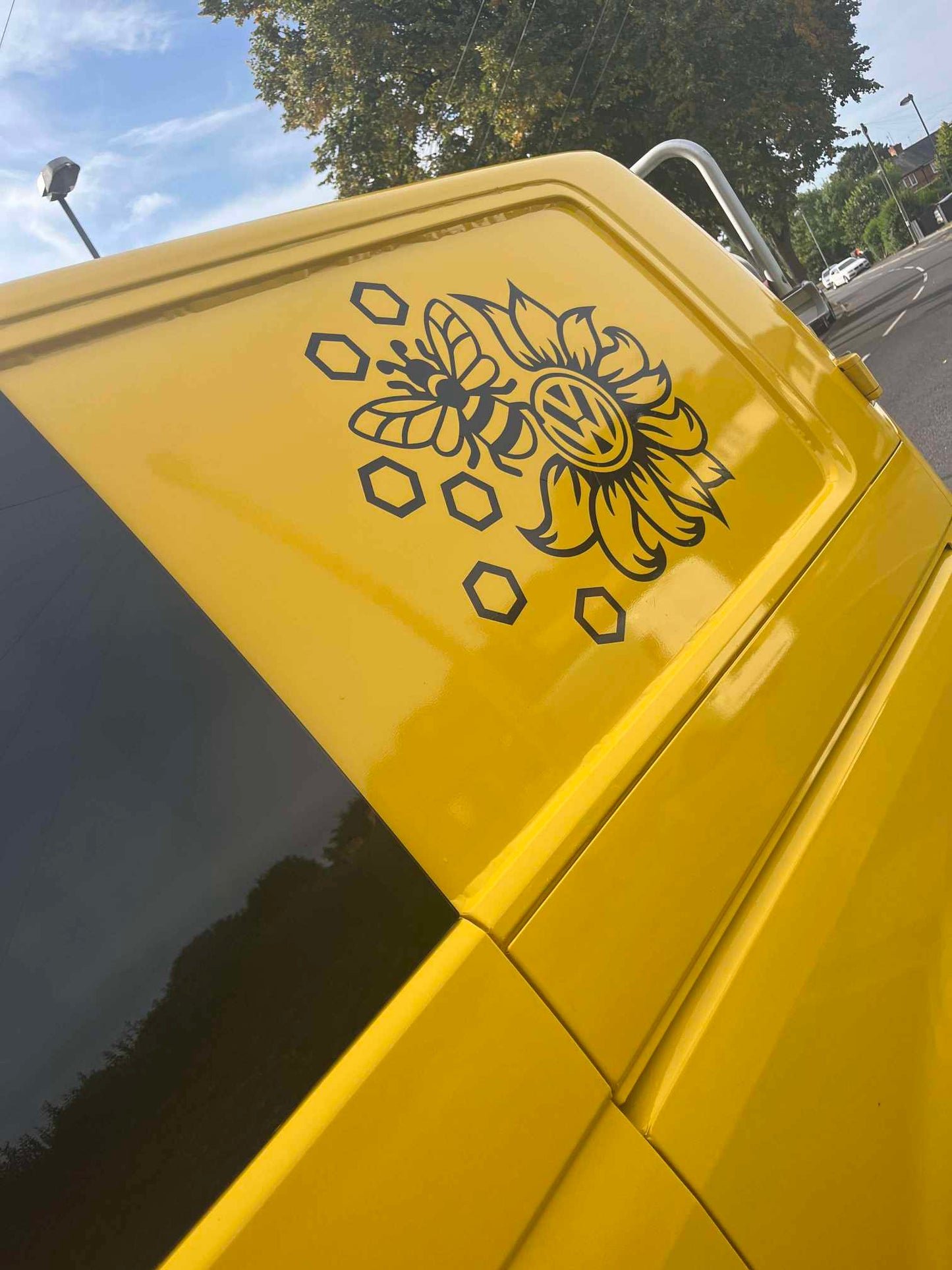 2 x VW Sunflower And Bee Designs